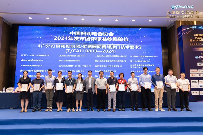 cb68b328-89e8-4fee-9bfc-541ea3e8da9e.jpg